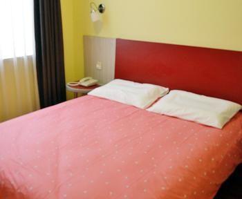Home Inn Linzi Bus Station Qingzhou Екстер'єр фото