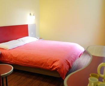 Home Inn Linzi Bus Station Qingzhou Екстер'єр фото